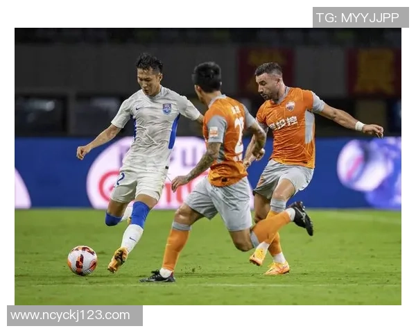 深圳足球队的拼搏之路：从默默无闻到钻石联赛的辉煌历程